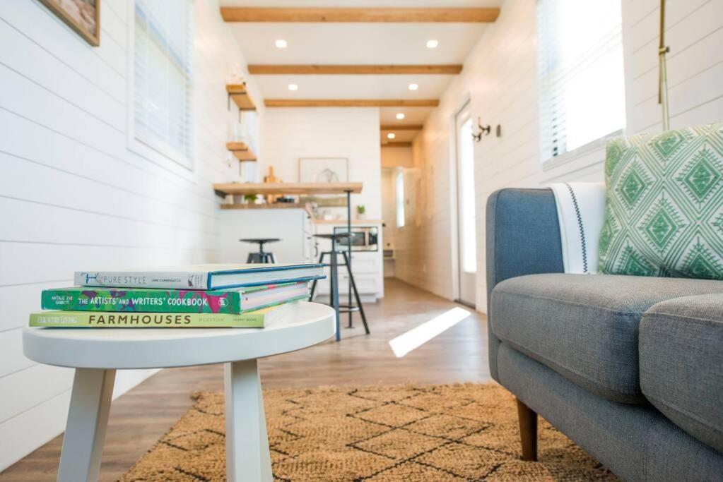Container Home With Rooftop Views And Pickleball-Pecan Grove Bellmead Екстериор снимка