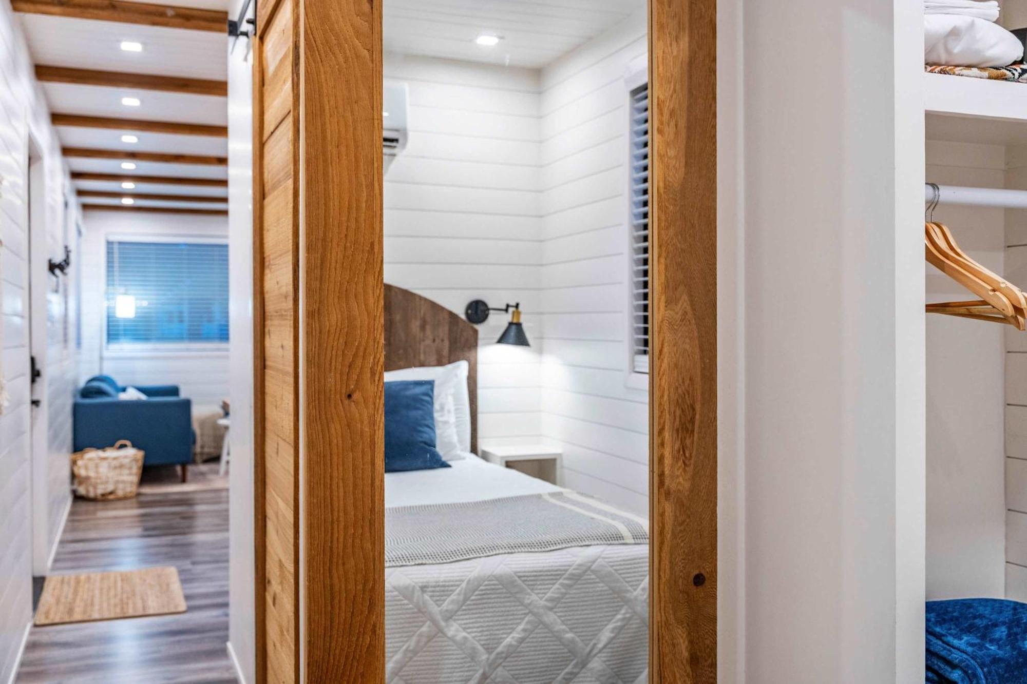 Container Home With Rooftop Views And Pickleball-Pecan Grove Bellmead Екстериор снимка