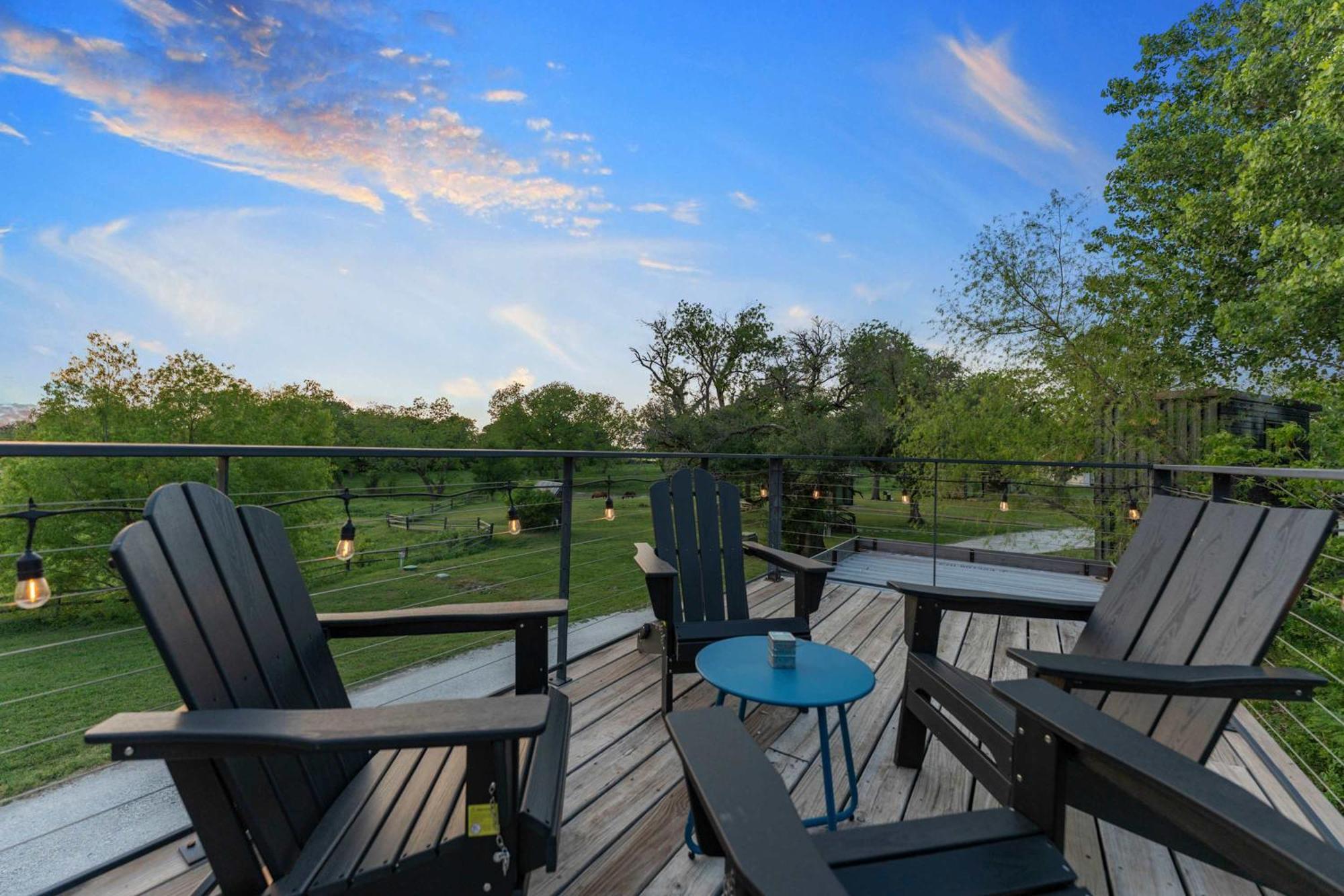 Container Home With Rooftop Views And Pickleball-Pecan Grove Bellmead Екстериор снимка